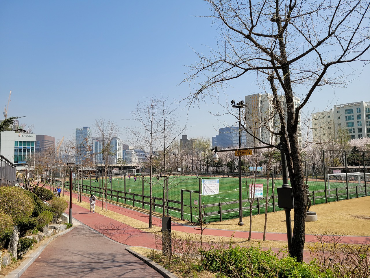 申京雖然在 申京雖然在